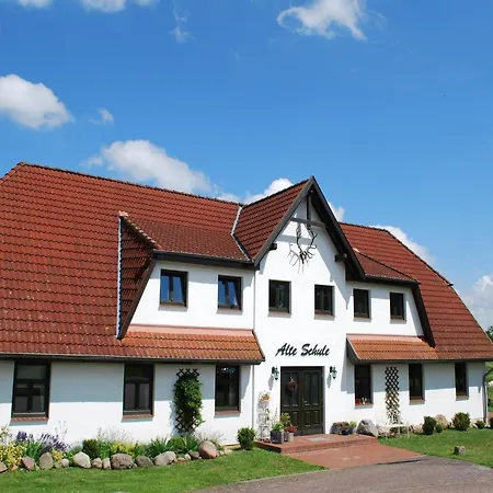 Appartement In Dargun Mit Schwimmbad Barlin